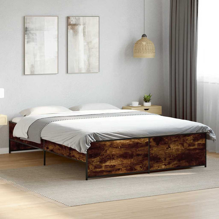 sengestel 150x200cm konstrueret træ og metal røget egetræsfarve