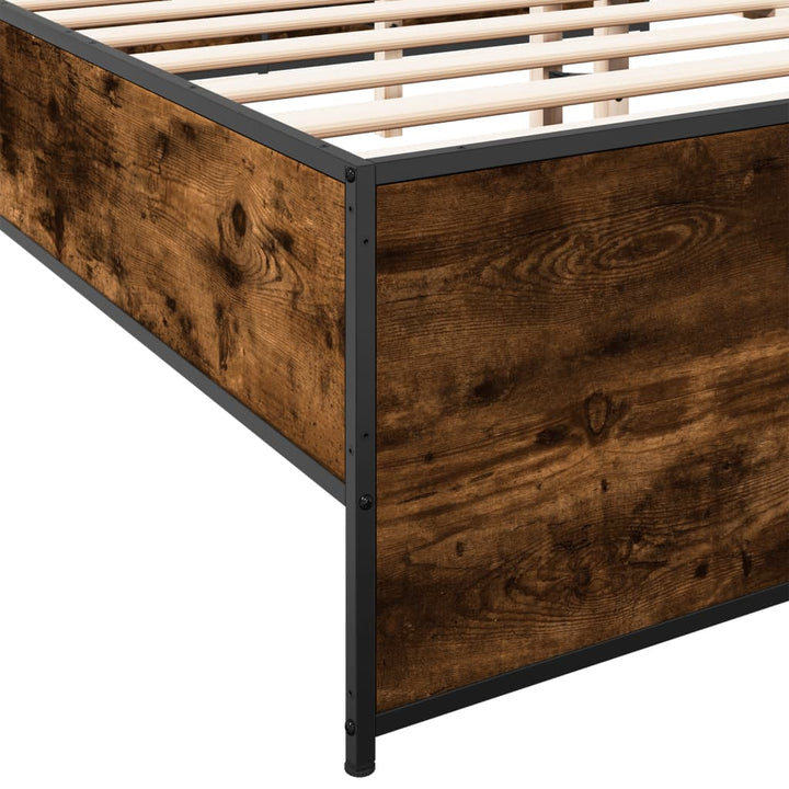 sengestel 140x190cm konstrueret træ og metal røget egetræsfarve