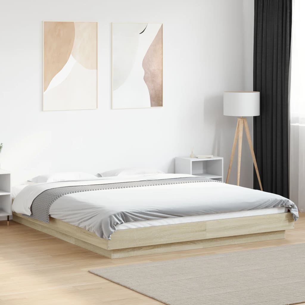 sengeramme med LED-lys 150x200 cm konstrueret træ sonoma-eg