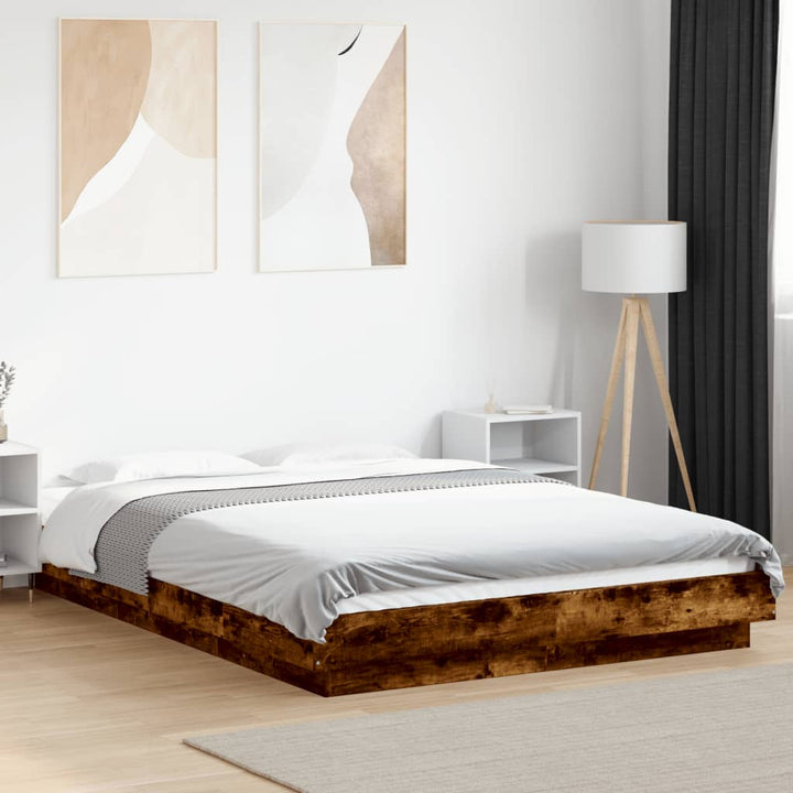 sengeramme med LED-lys 120x200 cm konstrueret træ røget eg