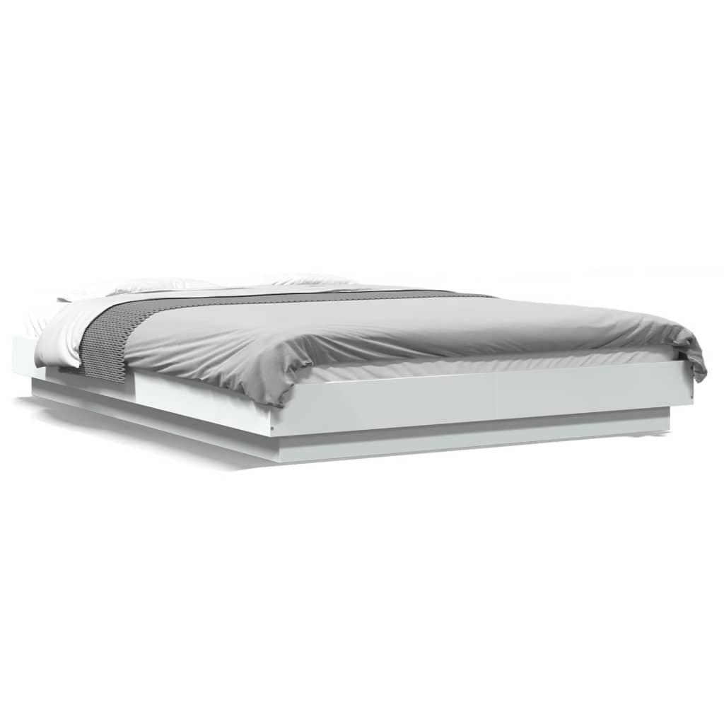 sengeramme med LED-lys 135x190 cm konstrueret træ hvid højglans