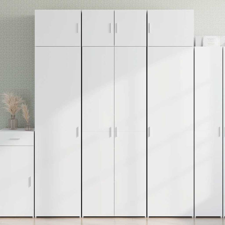 opbevaringsskab 70x42,5x225 cm konstrueret træ hvid