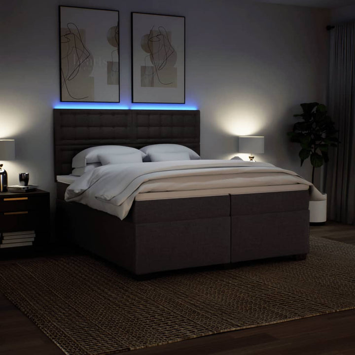 kontinentalseng med madras 200x200 cm stof mørkebrun