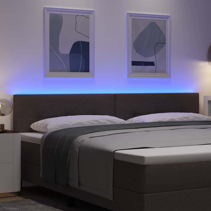 LED sengegavl med LED-lysstrimler Mørk Brun 200 cm Stof