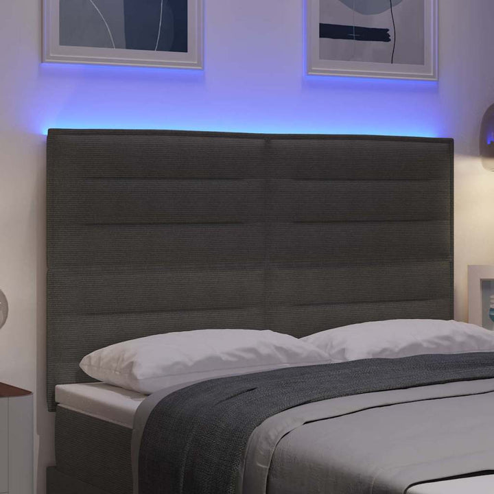 LED sengegavl med LED-lysstrimler Lysegrå 144 cm Velourstof