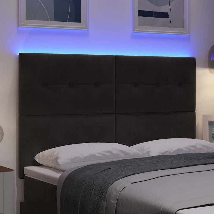 LED sengegavl med LED-lysstrimler Sort 144 cm Fløjl