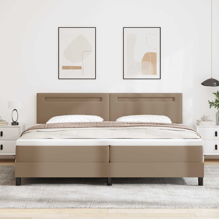 Box spring seng med madras Cappuccino 200 x 200 cm Kunstlæder