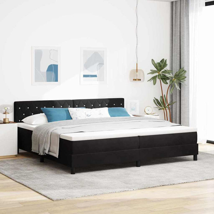Box spring seng med madras Sort 200 x 200 cm Fløjl