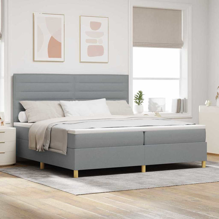 Box spring seng med madras Lysegrå 200 x 200 cm Stof