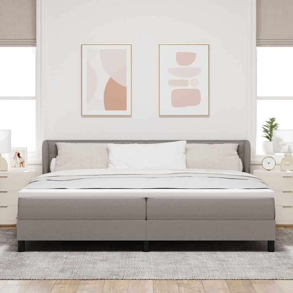 Box spring seng med madras Gråbrun 200 x 200 cm Stof