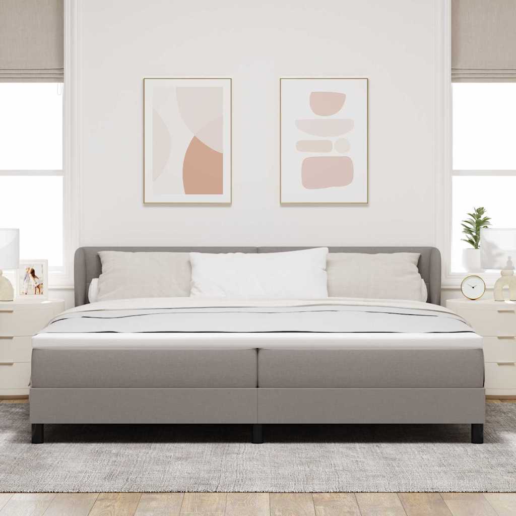 Box spring seng med madras Gråbrun 200 x 200 cm Stof