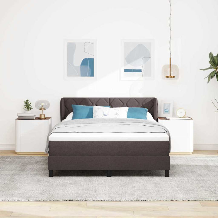 Box spring seng med hovedgærde Mørk Brun 140 x 190 cm Stof