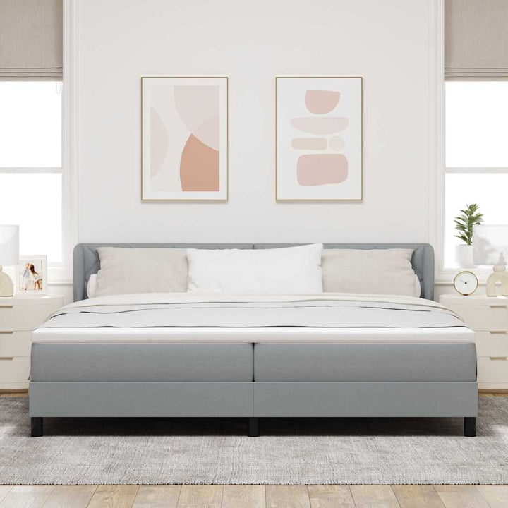Box spring seng med madras Lysegrå 200 x 200 cm Stof