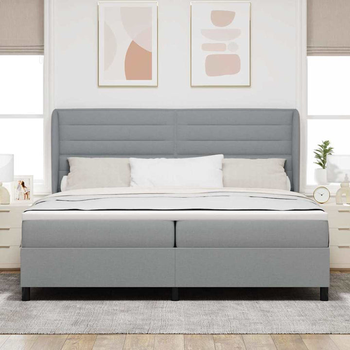 Box spring seng med madras Lysegrå 200 x 200 cm Stof