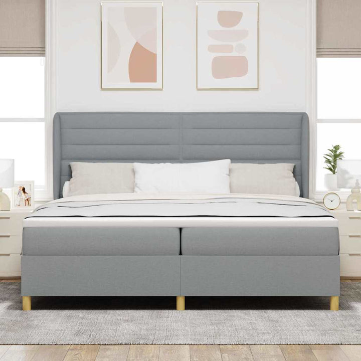 Box spring seng med madras Lysegrå 200 x 200 cm Stof
