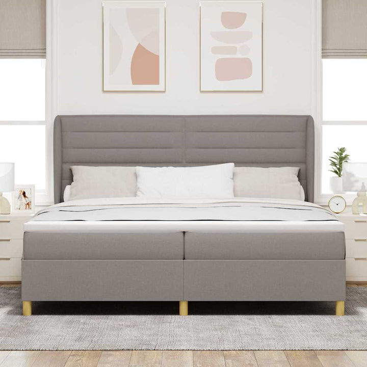 Box spring seng med madras Gråbrun 200 x 200 cm Stof
