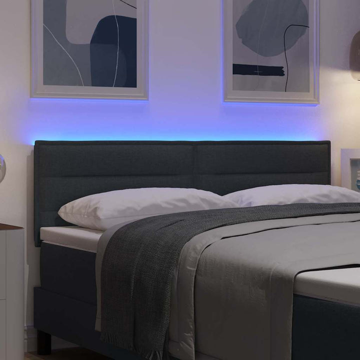 LED sengegavl med LED-lysstrimler Mørkegrå 144 cm Stof