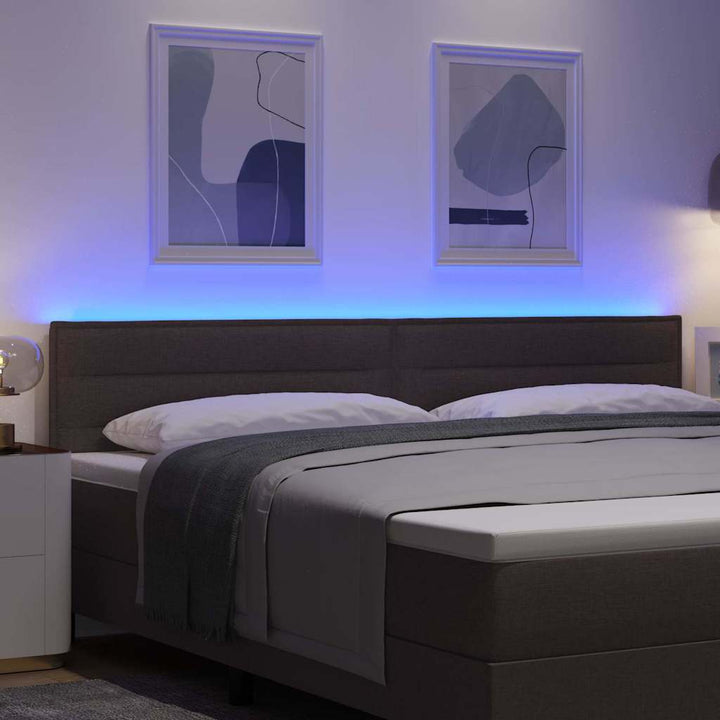 LED sengegavl med LED-lysstrimler Mørk Brun 200 cm Stof