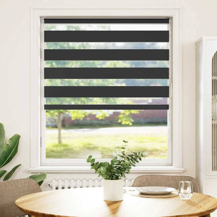 zebragardin sort 115x150 cm stofbredde 110,9 cm polyester