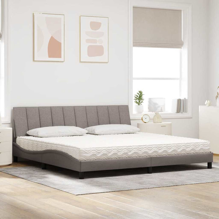 seng med madras Hanko 200x200 cm stof gråbrun