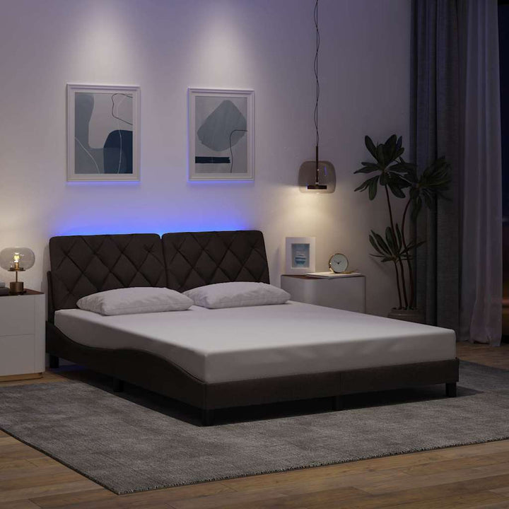 sengeramme med LED uden madras 160x200 cm stof mørkebrun