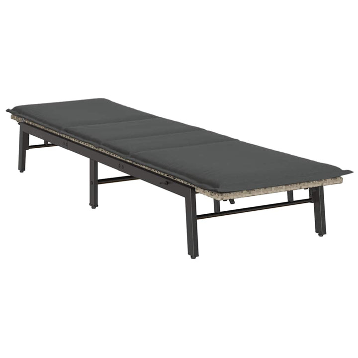 liggestol med hynde polyrattan lysegrå