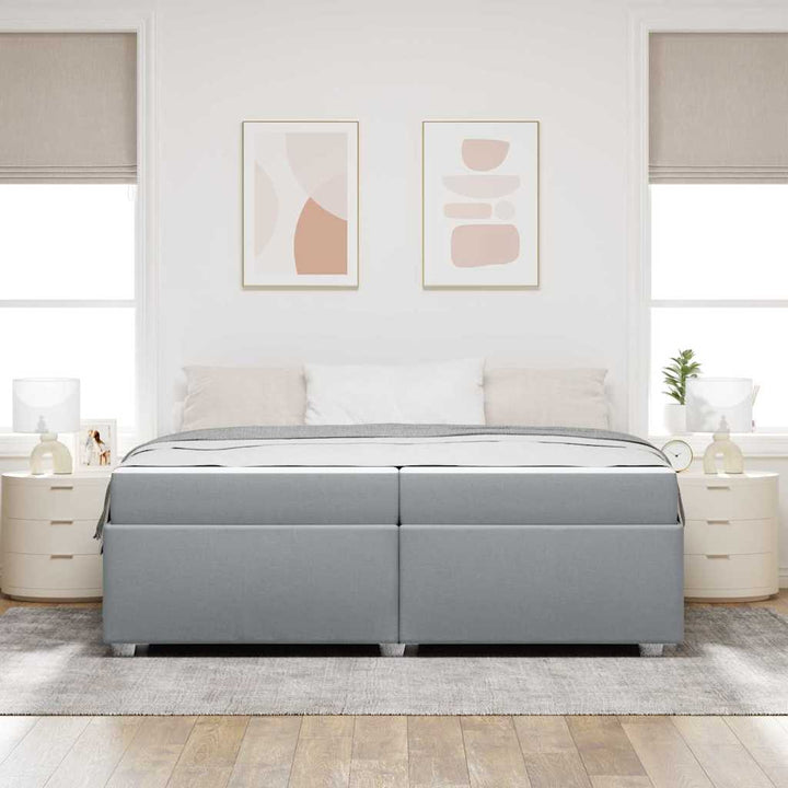 Sengestel med madras Lysegrå 200 x 200 cm Stof