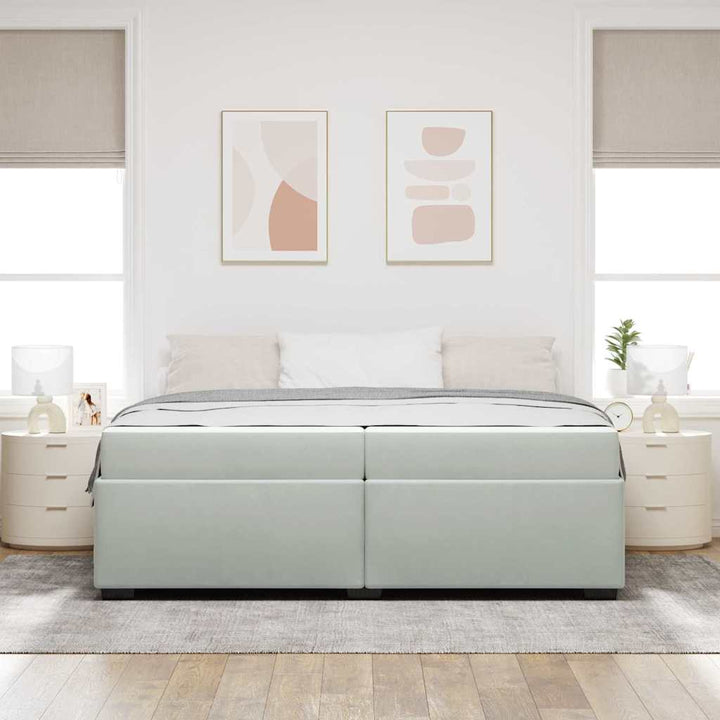 Sengestel med madras Lysegrå 200 x 200 cm Stof