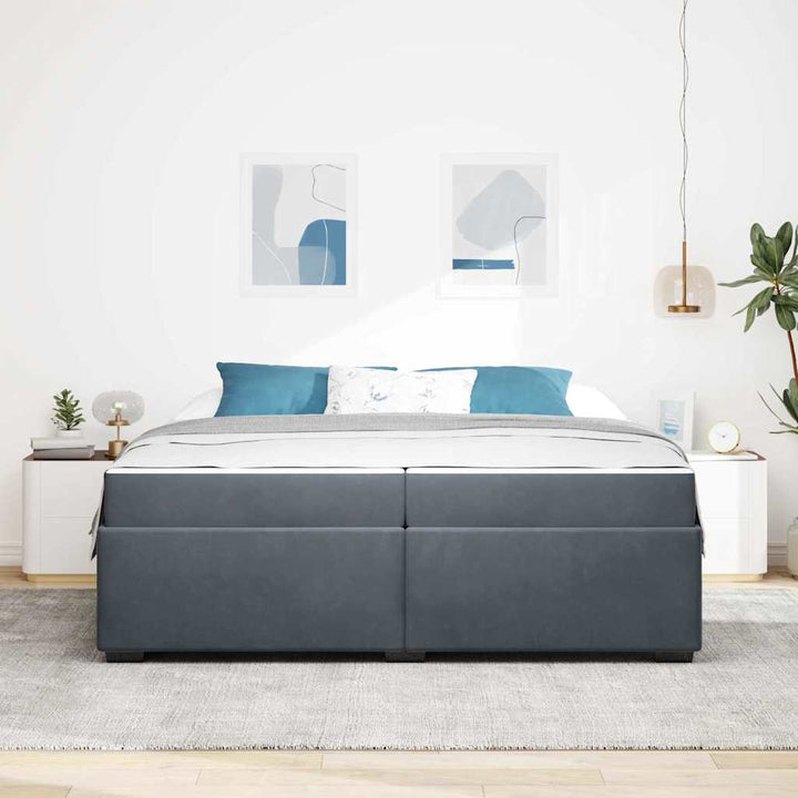 Sengestel med madras Mørkegrå 200 x 200 cm Stof