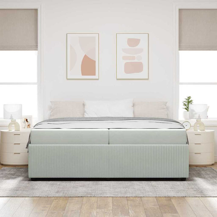 Sengestel med madras Lysegrå 200 x 200 cm Stof