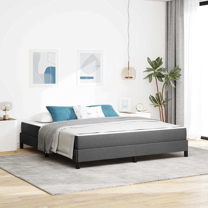 Box spring seng med madras Mørkegrå 180 x 200 cm Stof