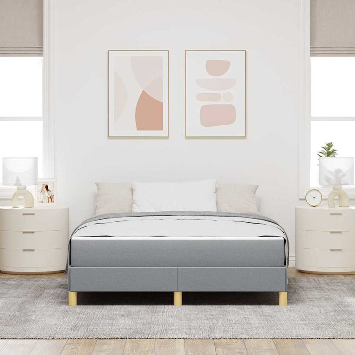 Box spring seng med madras Lysegrå 140 x 190 cm Stof