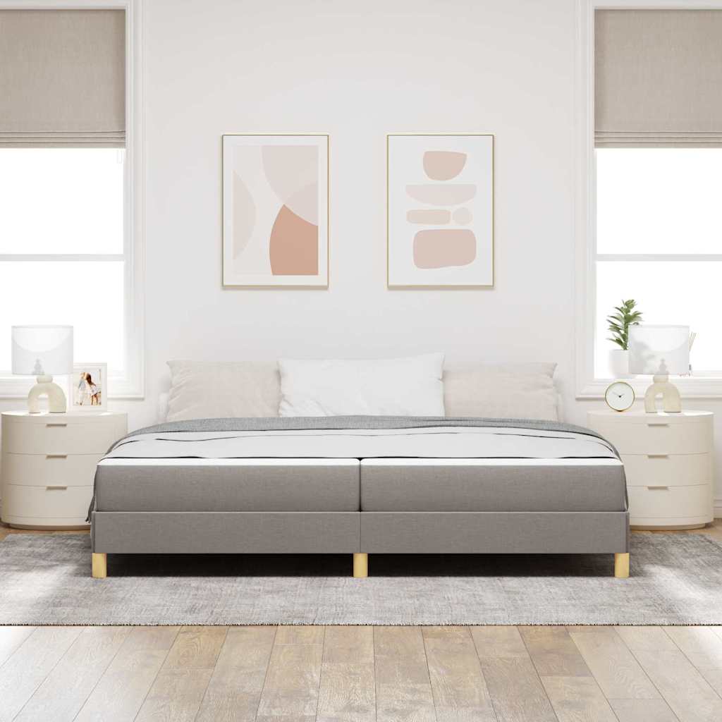 Box spring seng med madras Gråbrun 200 x 200 cm Stof