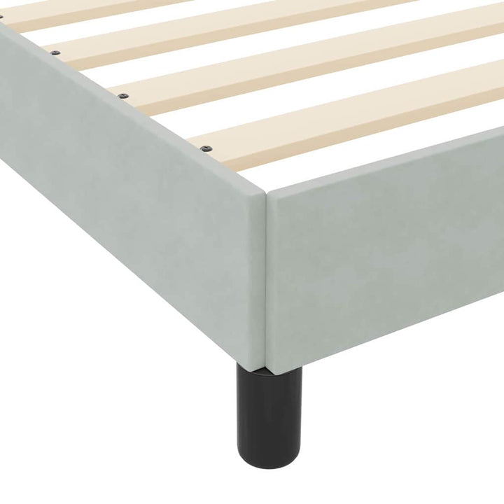 Box spring seng med madras Lysegrå 140 x 190 cm Stof