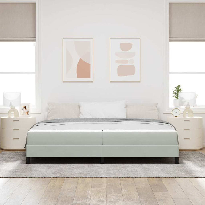 Box spring seng med madras Lysegrå 200 x 200 cm Stof