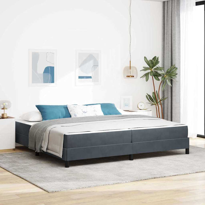 Box spring seng med madras Mørkegrå 200 x 200 cm Stof