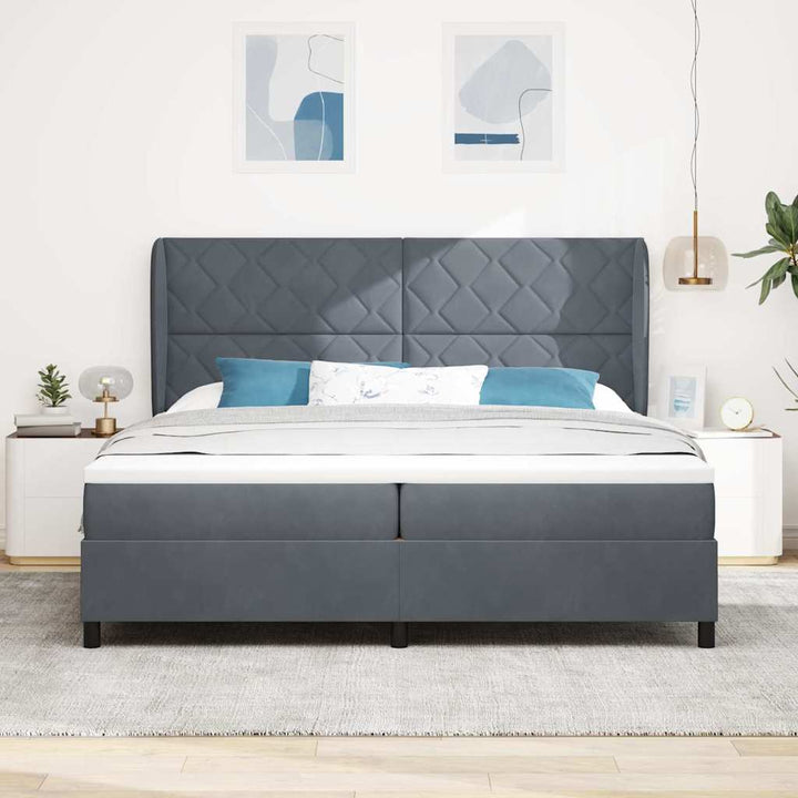 Box spring seng med hovedgærde Mørkegrå 200 x 200 cm Fløjl