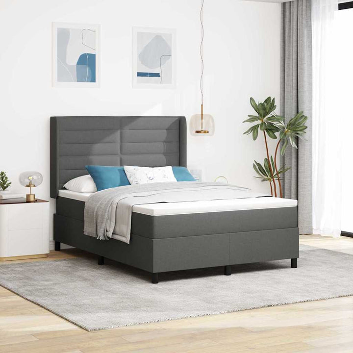 Box spring seng med madras Mørkegrå 190 x 140 cm Stof