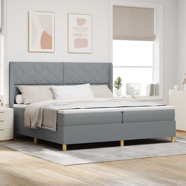 Box spring seng med madras Lysegrå 200 x 200 cm Stof
