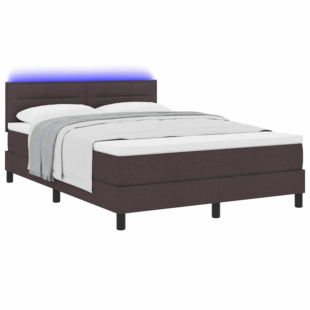 Box spring seng med LED-lysstrimler Mørk Brun 140 x 200 cm Stof