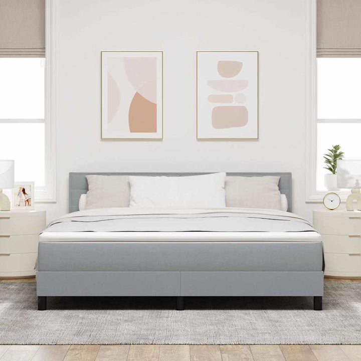 Box spring seng med madras med LED Lysegrå 180 x 200 cm Stof