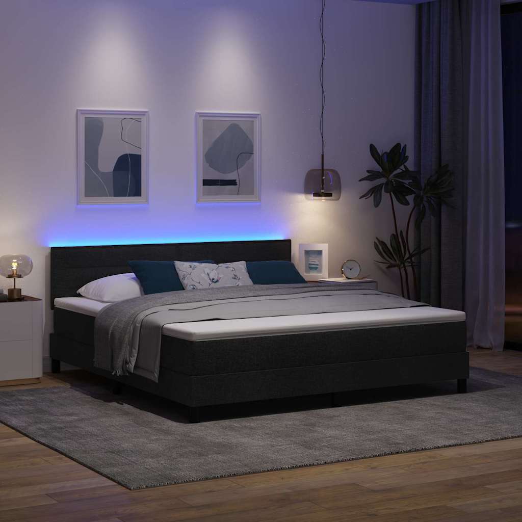 Box spring seng med madras med LED Sort 180 x 200 cm Stof