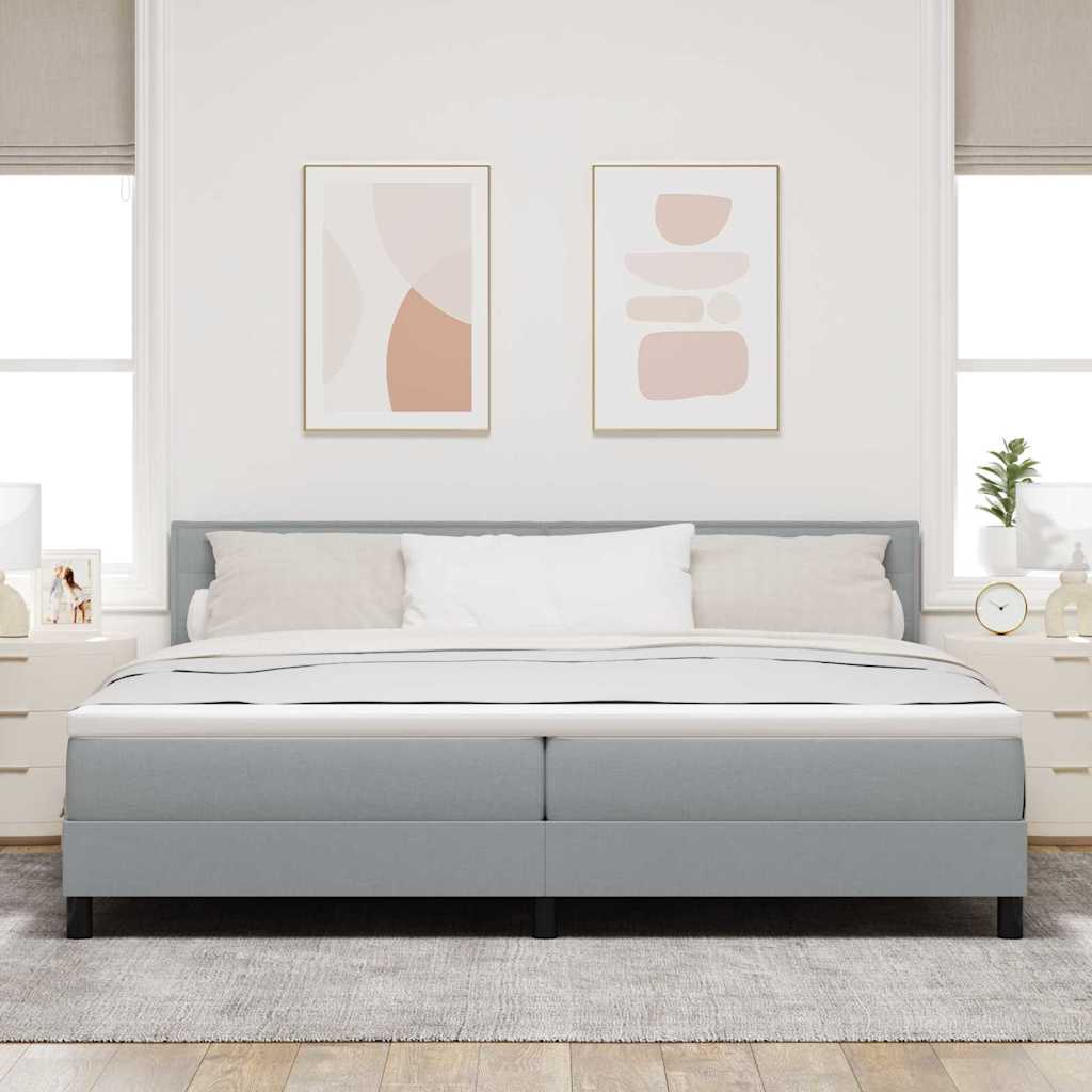 Box spring seng med madras med LED Lysegrå 200 x 200 cm Stof
