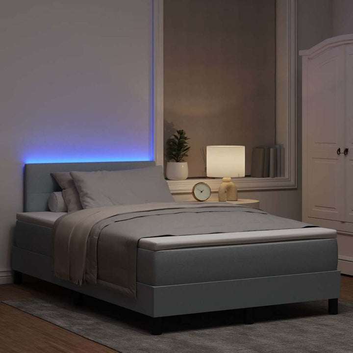 Box spring seng med LED-lysstrimler Lysegrå 120 x 190 cm Stof