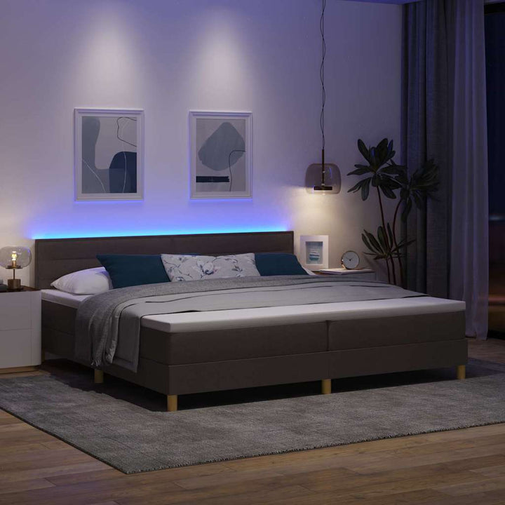 LED Box Spring Bed med hovedgærde Mørk Brun 200 x 200 cm Stof