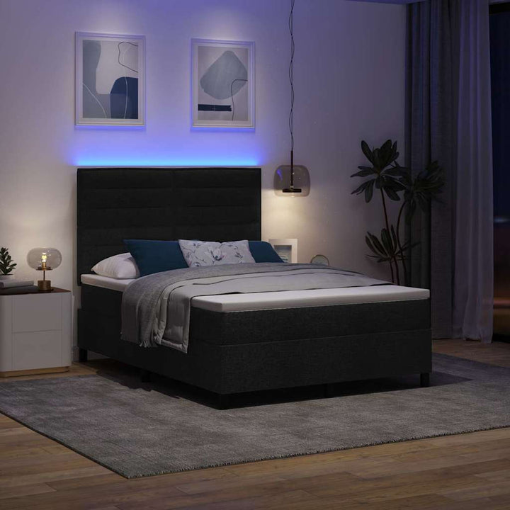 Box spring seng med madras med LED Sort 140 x 200 cm Stof