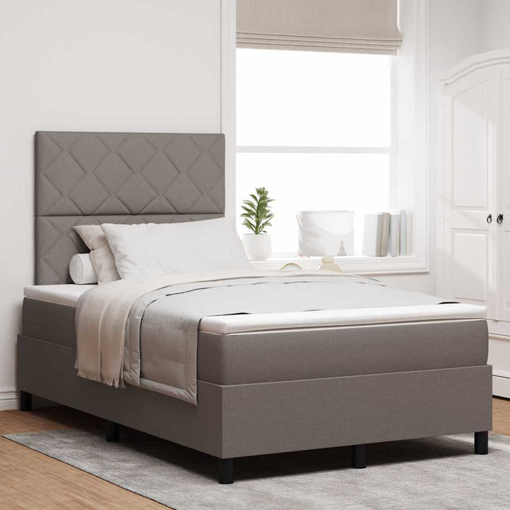 Box spring seng med LED-lysstrimler Gråbrun 120 x 190 cm Stof