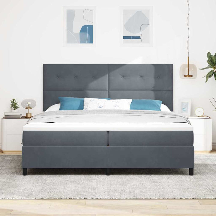 LED Box Spring Bed med madras Mørkegrå 200 x 200 cm Fløjl