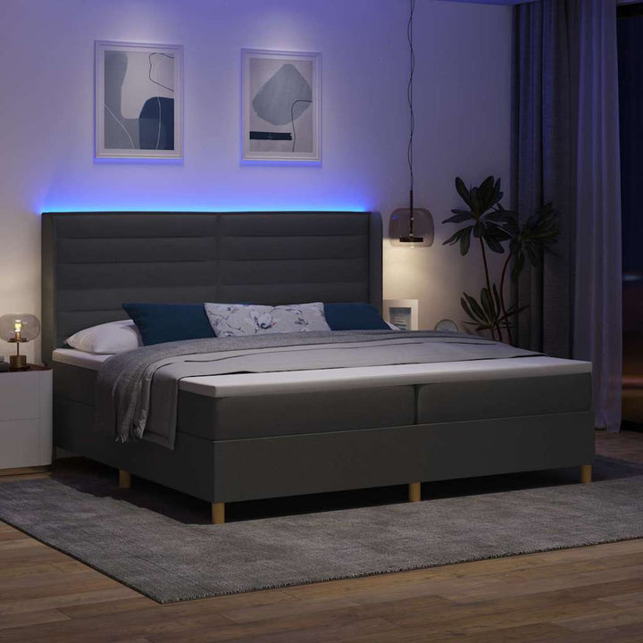 Box spring seng med madras med LED Grå 200 x 200 cm Stof