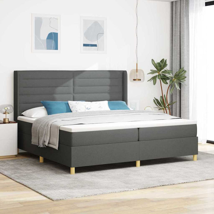 Box spring seng med madras med LED Grå 200 x 200 cm Stof